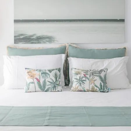 Anamnesia Collection • 2br Naxos Town *